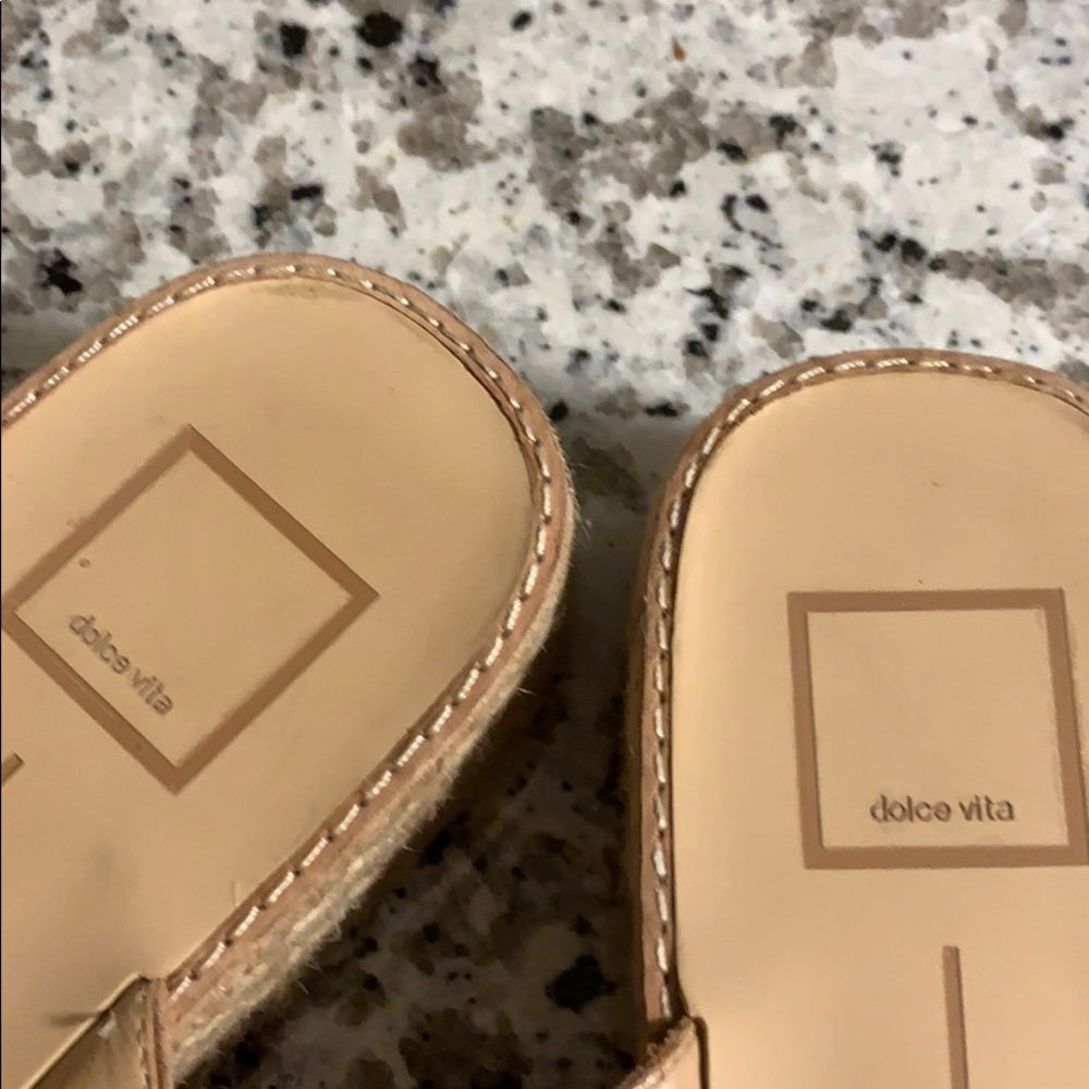 Espadrilles - Picture 2 of 3